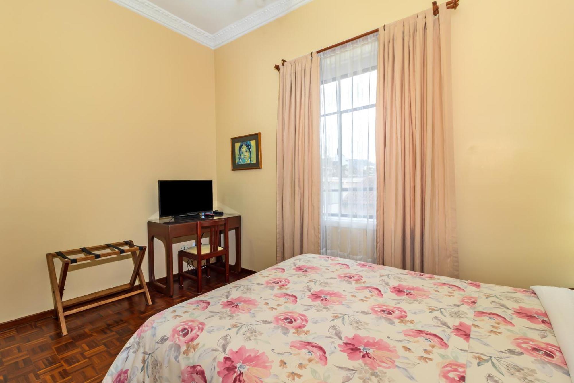 Hotel La Cartuja Quito Luaran gambar