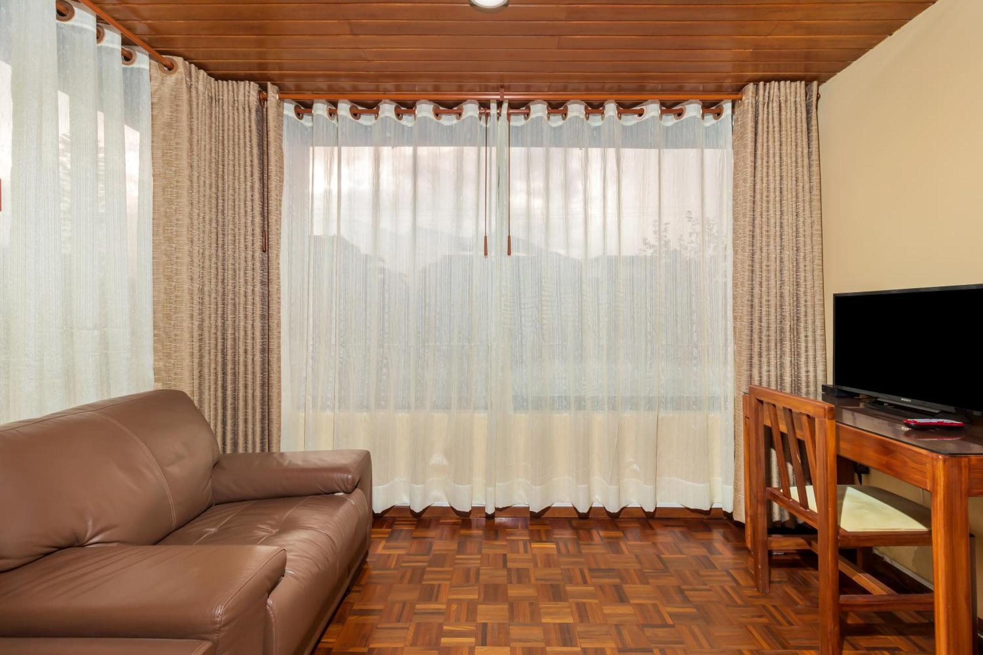 Hotel La Cartuja Quito Luaran gambar