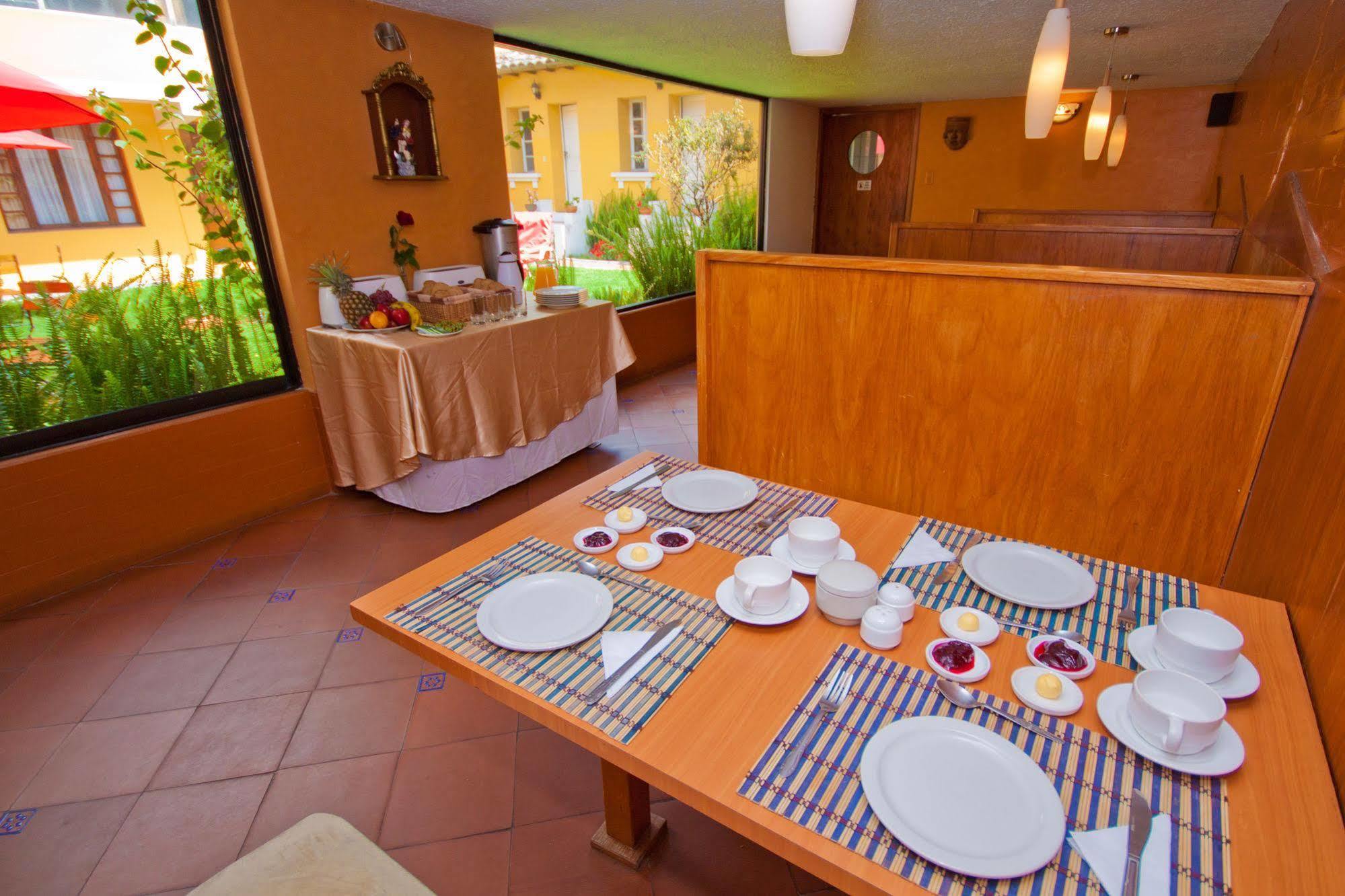 Hotel La Cartuja Quito Luaran gambar